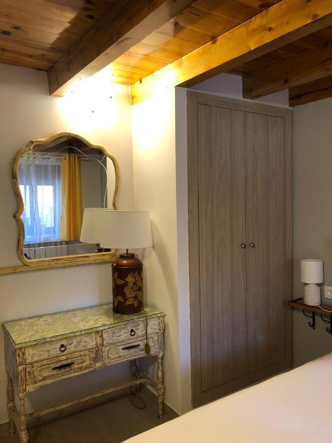 Casa Rural Los 7 Pinos De Gredos ナバレドンダ・デ・グレドス エクステリア 写真