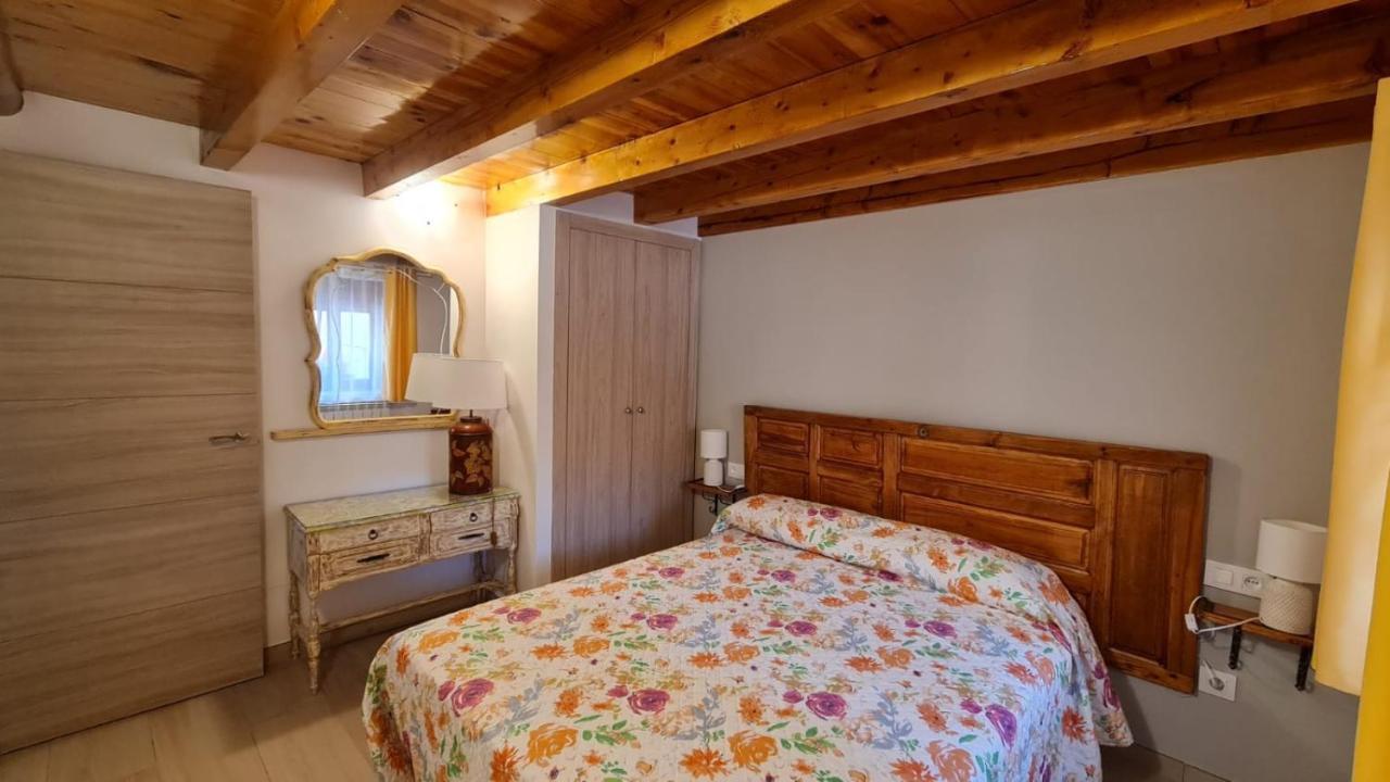Casa Rural Los 7 Pinos De Gredos ナバレドンダ・デ・グレドス エクステリア 写真