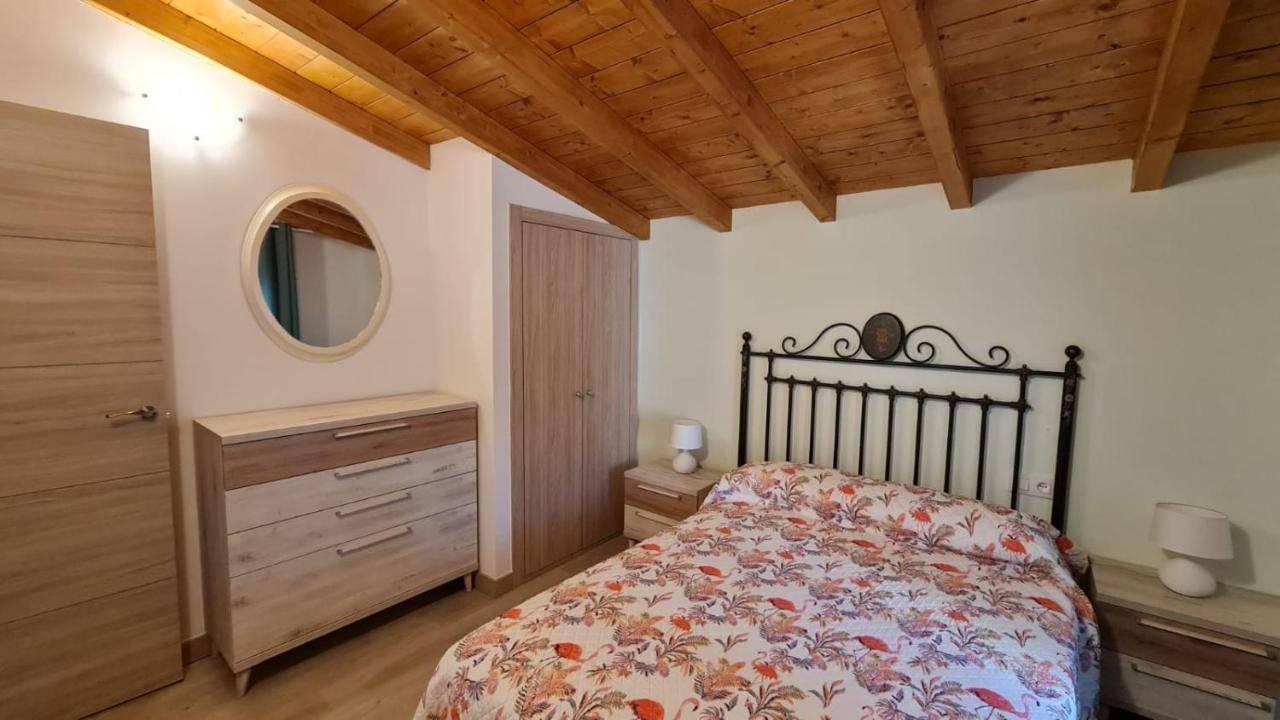 Casa Rural Los 7 Pinos De Gredos ナバレドンダ・デ・グレドス エクステリア 写真